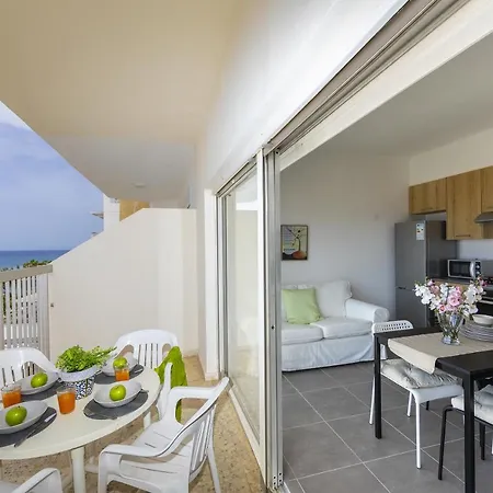 Almyra Seaview Suites Apartmán Protaras